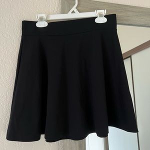 Black skater skirt size medium